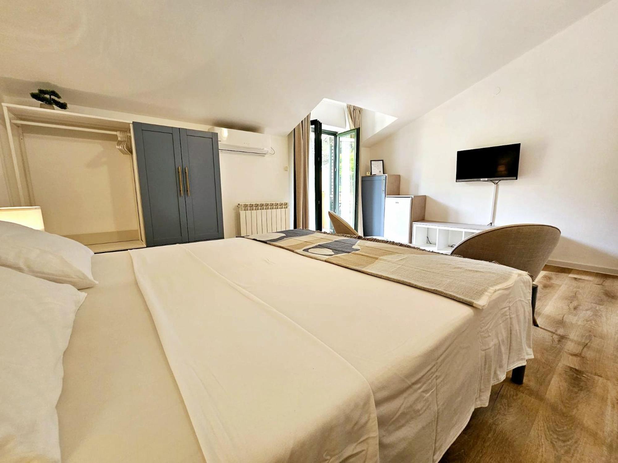 Pansion Ana Hotell Mali Lošinj Eksteriør bilde