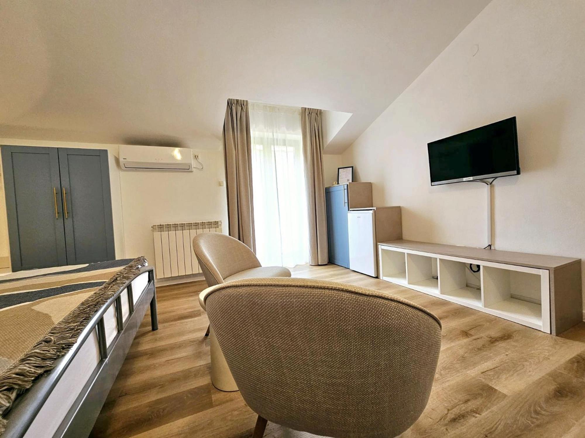 Pansion Ana Hotell Mali Lošinj Eksteriør bilde