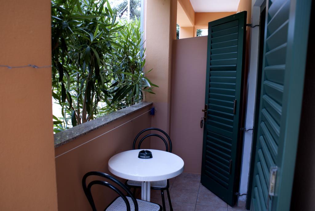 Pansion Ana Hotell Mali Lošinj Eksteriør bilde