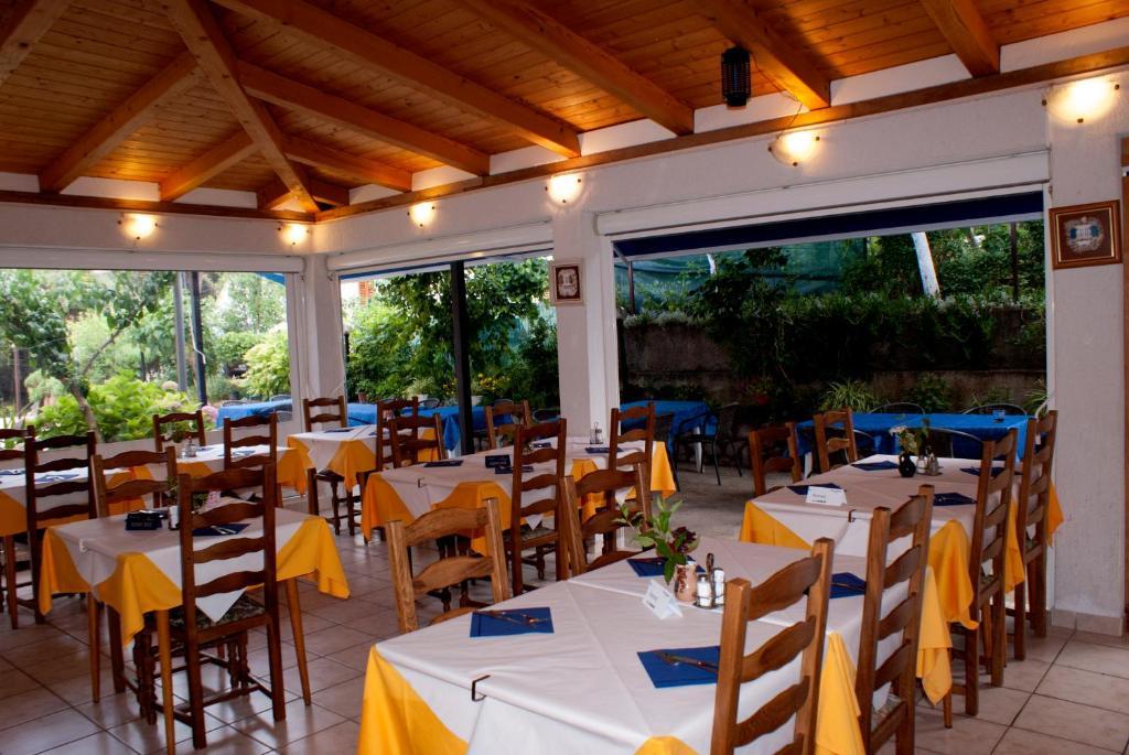 Pansion Ana Hotell Mali Lošinj Eksteriør bilde
