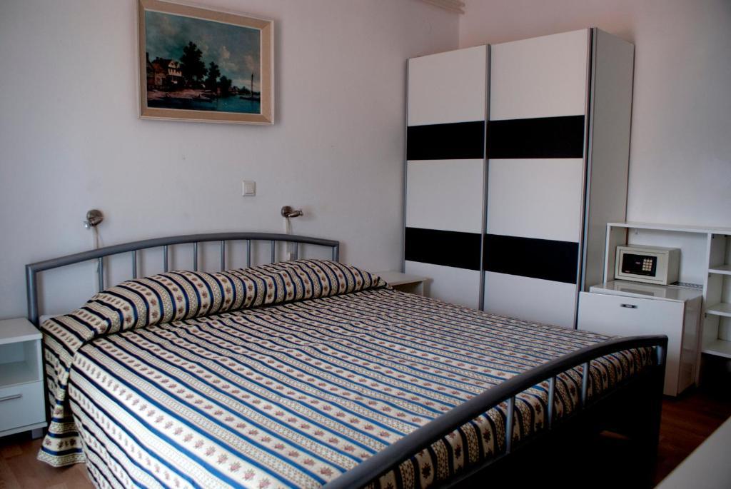 Pansion Ana Hotell Mali Lošinj Rom bilde